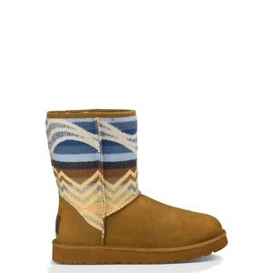 Patterned Tan and Blue Boots